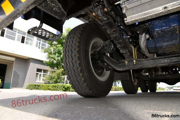 Kama Yunteng 220 hp 6X2(8 wheels) 5.2m Dump Truck (China VI) Chassis (2) | 86Trucks