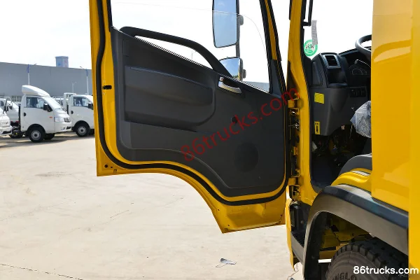 Kama Kaijie M6 170 hp 4X2(6 wheels) flatbed truck (China VI) Cab (2) | 86Trucks