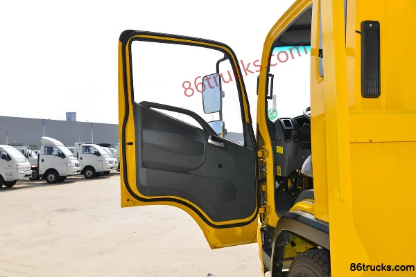 Kama Kaijie M6 170 hp 4X2(6 wheels) flatbed truck (China VI) Cab (1) | 86Trucks