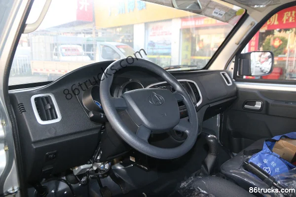 Ankai Shenqi T20 1.5L 116 hp 4X2(6 wheels) gasoline 3.3 m single-row stake truck (China VI) Cab (2) | 86Trucks