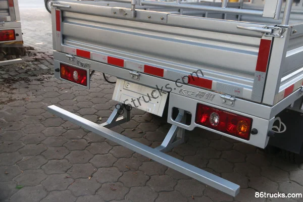 Ankai Shenqi T20 1.5L 116 hp 4X2(6 wheels) gasoline 3.3 m single-row stake truck (China VI) Body (2) | 86Trucks