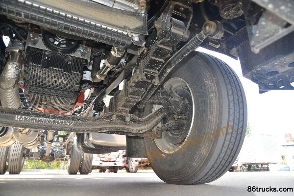 Foton Auhang R 245 ch 4X2(6 roues) 6,8 m à toit ouvrant fourgon porteur (toit plat) Châssis (3) | 86Trucks