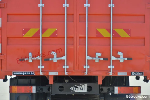 Dongfeng Commercial Vehicle Tianjin KR Comfort Edition 260hp 4X2(6 wheels) 6.8m Stake Truck Body (3) | 86Trucks