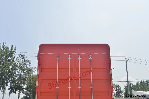 Dongfeng Commercial Vehicle Tianjin KR Comfort Edition 260hp 4X2(6 wheels) 6.8m Stake Truck Body (2) | 86Trucks