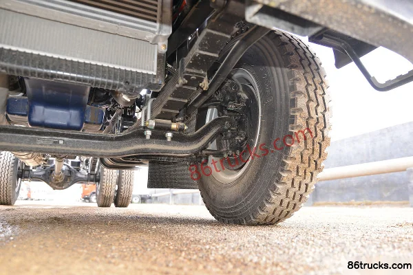 Sinotruk HOWO Hanjiang 190 ch 4X2(6 roues) camion porteur à ridelles de 6,25 m avec cabine avancée (China VI) Châssis (3) | 86Trucks