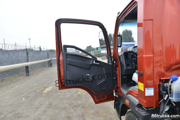 Sinotruk HOWO Hanjiang 130 hp 4X2(6 wheels) 4.15m Single Row Van Light Truck Cab (1) | 86Trucks