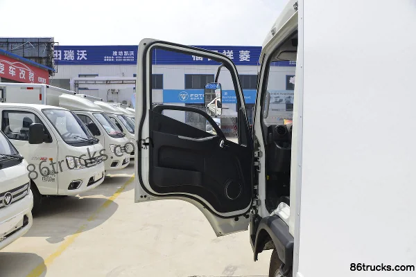 Foton Times Leading 6 150 hp 4X2(6 roues) 4.08m refrigerated truck (China VI) Cabine (1) | 86Trucks