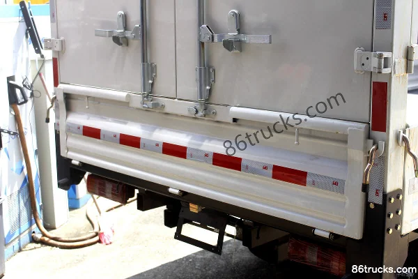 JAC Kaida X6 1.6L 122 hp 4X2(6 wheels) gasoline 3.8m single row stake mini truck Body (3) | 86Trucks