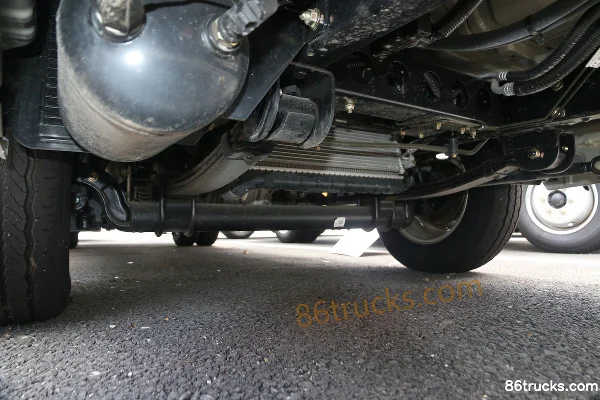 Dongfeng T5 1.6L 105hp 4X2(6 wheels) CNG 2.99m Double Row Van Truck (China VI) Chassis (3) | 86Trucks