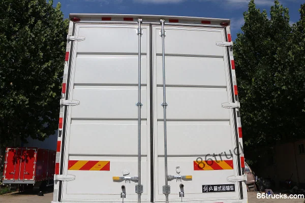 FAW Jiefang Qingdao JK6 Medium Truck 220 hp 4X2(6 wheels) 8.3m van cargo truck (China VI) Body (2) | 86Trucks