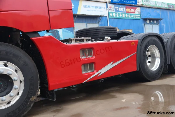 XCMG Hanfeng XG2X 620 ch 6X4(10 roues) tracteur routier (ralentisseur hydraulique) Châssis (3) | 86Trucks