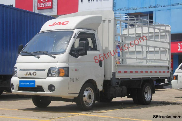 JAC Kaida X5 1.6L 120 hp 4X2(6 wheels) gasoline 3.5m single-row stake micro truck (China VI) Exterior (3) | 86Trucks