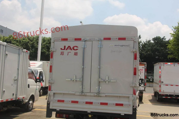 JAC Kaida X5 1.6L 120 hp 4X2(6 wheels) gasoline 3.5m single-row stake micro truck (China VI) Body (3) | 86Trucks