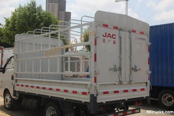 JAC Kaida X5 1.6L 120 hp 4X2(6 wheels) gasoline 3.5m single-row stake micro truck (China VI) Body (2) | 86Trucks