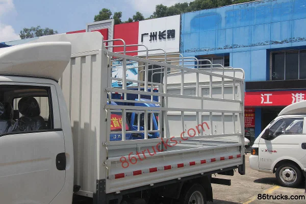 JAC Kaida X5 1.6L 120 hp 4X2(6 wheels) gasoline 3.5m single-row stake micro truck (China VI) Body (1) | 86Trucks