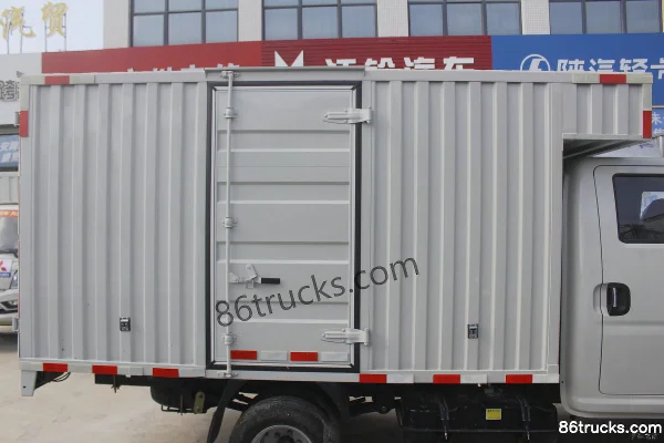 Changan Kuayue Zhed D5 PLUS Standard Edition 1.6L 122 hp 4X2(6 wheels) 2.835m double-row van mini truck (China VI) Body (1) | 86Trucks