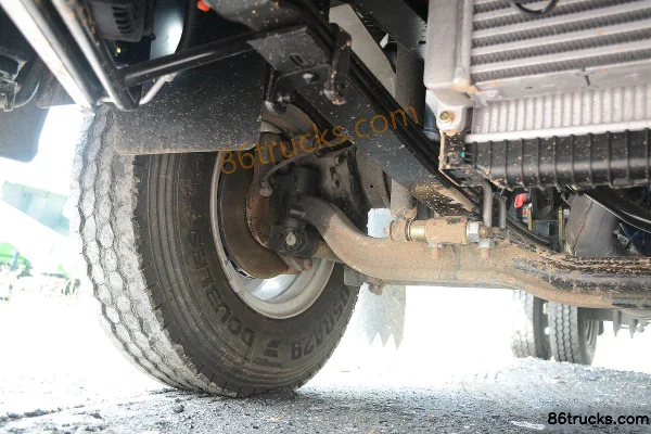 Sinotruk HOWO Tongshuai 127 ch 4X2(6 roues) camion léger à ridelles cabine simple 4,15 m (China VI) Châssis (2) | 86Trucks