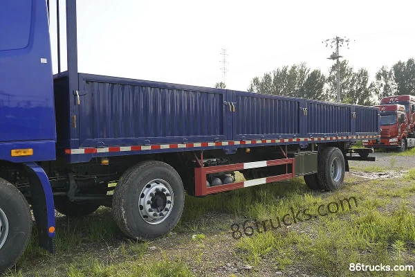Foton Auman GTL 6-series heavy truck 300hp 6X2(8 wheels) 7.2m flatbed cargo truck Body (2) | 86Trucks