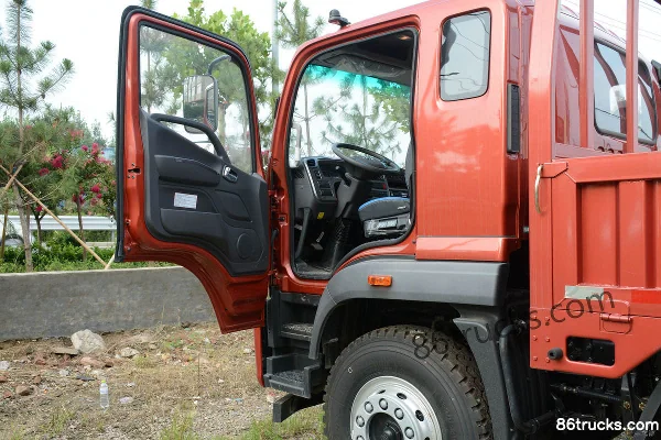 Foton Times ES7 270 ch 6X2(8 roues) camion porteur à ridelles 6,8 m Cabine (1) | 86Trucks