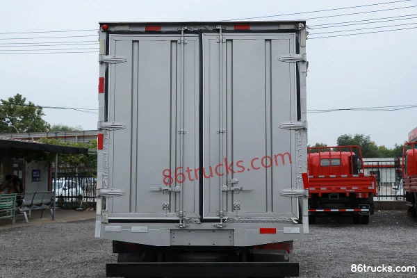 Hyundai Commercial Vehicle Hongtu 200 88 hp 4X2(6 wheels) 3.7m Single Row Van Light Truck Body (1) | 86Trucks