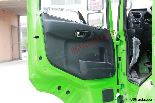 NanJun Ruiyu R60D 260 hp 8X2(10 wheels) 6.2m dump truck (rear axle lift) Cab (3) | 86Trucks