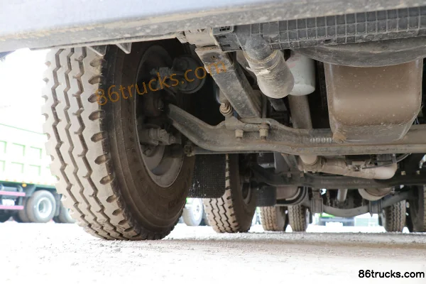 NanJun Ruiyu R60D 260 hp 8X2(10 wheels) 6.2m dump truck (rear axle lift) Chassis (2) | 86Trucks