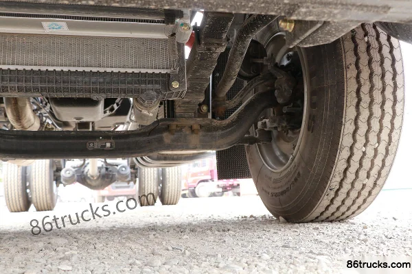 Dongfeng Changxing D3 220 hp 4X2(6 wheels) 5.4m Van Truck (China VI) Chassis (3) | 86Trucks
