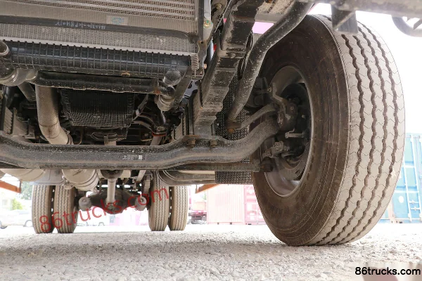 Dongfeng Changxing D3V 260 hp 4X2(6 wheels) 6.7m Flatbed Cargo Truck (High Roof) (China VI) Chassis (3) | 86Trucks