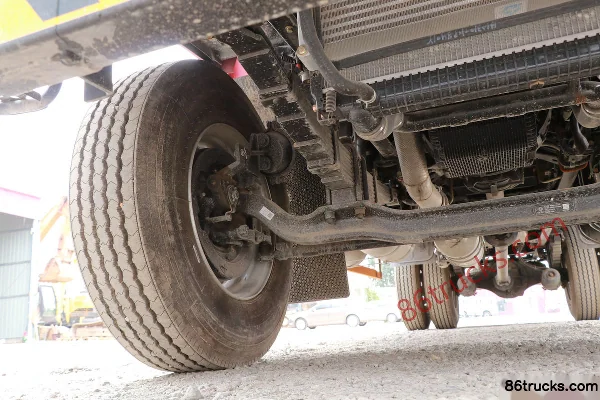 Dongfeng Changxing D3V 260 hp 4X2(6 wheels) 6.7m Flatbed Cargo Truck (High Roof) (China VI) Chassis (2) | 86Trucks
