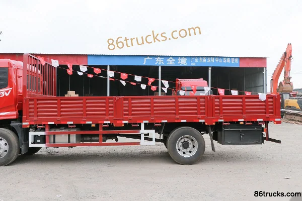 Dongfeng Changxing D3V 260 hp 4X2(6 wheels) 6.7m Flatbed Cargo Truck (High Roof) (China VI) Body (1) | 86Trucks