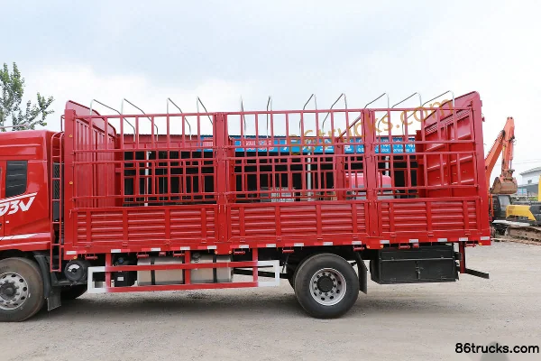 Dongfeng Changxing D1 160 hp 4X2(6 wheels) 4.16m Cargo Box Chassis (3800mm wheelbase) Body (1) | 86Trucks