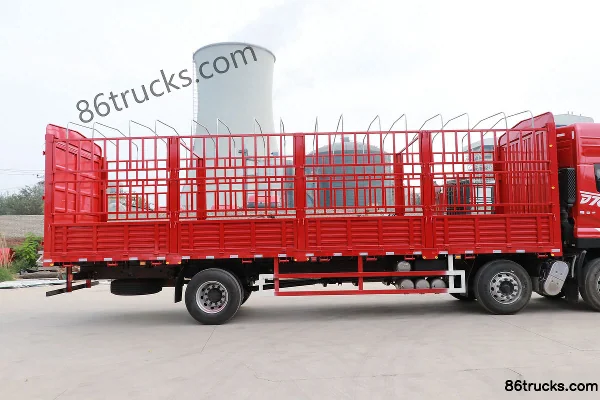 Dongfeng Changxing D3 260hp 6X2(8 wheels) 5.8m grain van cargo truck (China VI) Body (3) | 86Trucks