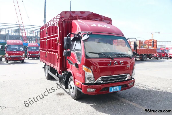 JAC Kangling J6 Deluxe Edition 160hp 4X2(6 wheels) 4.18m Single Row Stake Light Truck Exterior