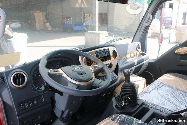 JAC Kangling J6 163 hp 4X2(6 wheels) 4.18m single-row stake truck (China VI) Cab (1) | 86Trucks