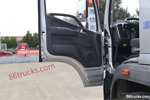 Foton Auhang R 220 ch 4X2(6 roues) camion frigorifique 6,6 m (China VI) (toit surélevé) Cabine (2) | 86Trucks