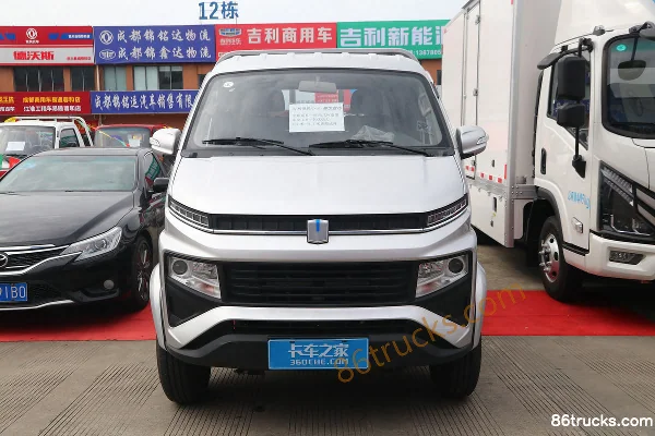 Ouling Fengrui F3 1.6L 122hp 4X2(6 wheels) Gasoline 3.4m Single Row Stake Mini Truck (China VI) Exterior (2) | 86Trucks