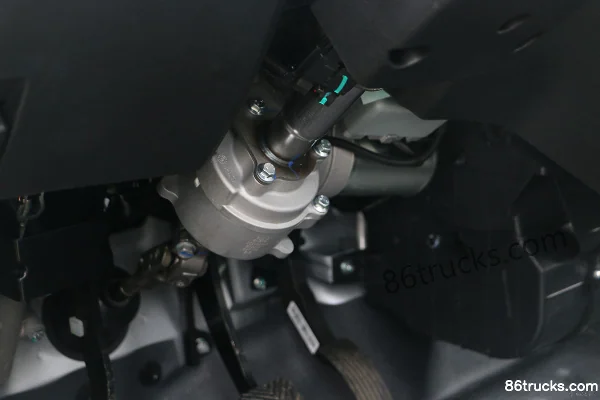 Ouling Fengrui F3 1.6L 122hp 4X2(6 wheels) Gasoline 3.4m Single Row Stake Mini Truck (China VI) Cab (3) | 86Trucks