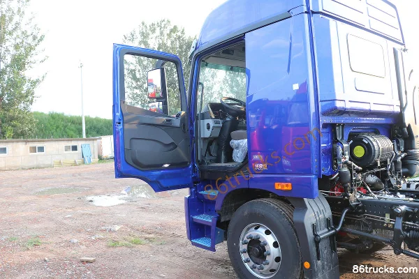 Foton AumanGTL 6 Series Heavy Truck Plain Heavy Load Type 400hp 8X4(12 wheels) 9.53m Stake Cargo Truck Cab (1) | 86Trucks