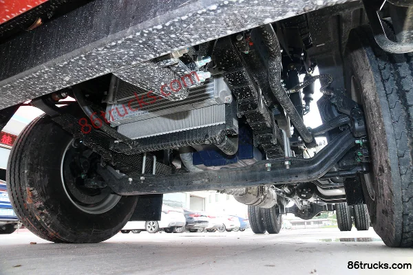 Sinotruk HOWO G5X medium truck 220hp 4X2(6 wheels) 6.75m sleeper cab van cargo truck (China VI) Chassis (2) | 86Trucks
