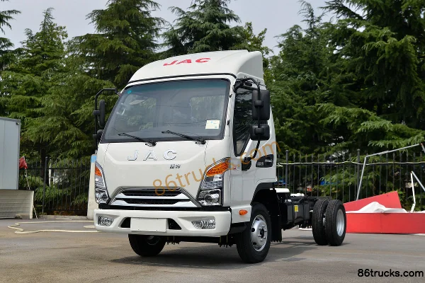 JAC Kangling J3 135hp 4X2(6 wheels) 3.33m Single Row Stake Truck (China VI) Exterior (3) | 86Trucks