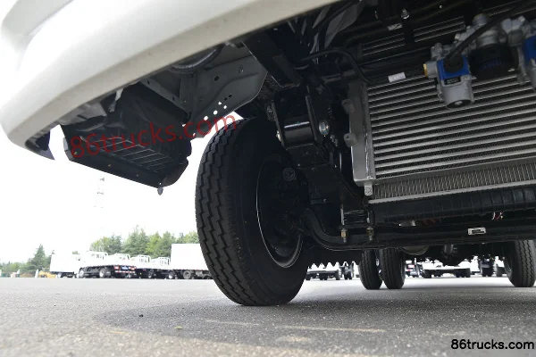 JAC Kangling J3 Luxe 95 ch 4X2(6 roues) camion léger fourgon 3,7 m cabine simple (China VI) Châssis (2) | 86Trucks