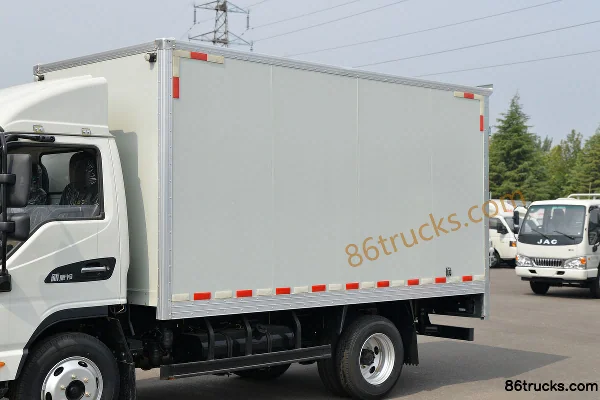 JAC Kangling J3 Luxe 95 ch 4X2(6 roues) camion léger fourgon 3,7 m cabine simple (China VI) Carrosserie (1) | 86Trucks