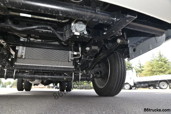 JAC Kaida X6 130hp 4X2(6 wheels) 3.8m refrigerated truck Chassis (3) | 86Trucks