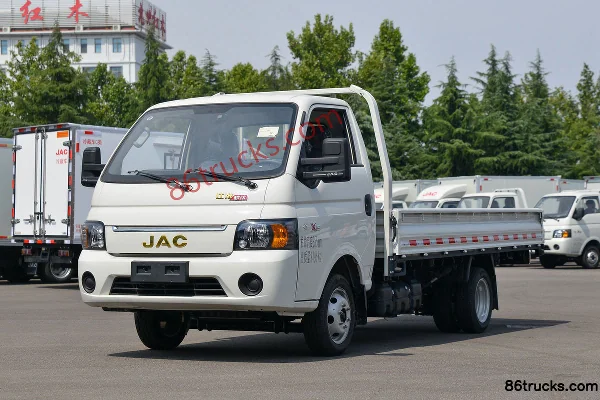 JAC Kaida X6 1.8L 130hp 4X2(6 wheels) 3.95m Single Row Flatbed Micro Truck (China VI) Exterior (3) | 86Trucks