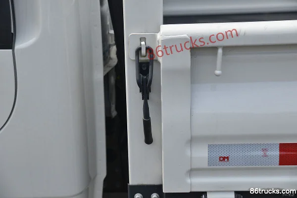 JAC Kaida X6 1.8L 130hp 4X2(6 wheels) 3.95m Single Row Flatbed Micro Truck (China VI) Body (3) | 86Trucks