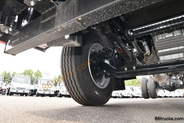 JAC Gallop A5L III Medium Truck 200hp 4X2(6 wheels) 7.8m box cargo truck Chassis (2) | 86Trucks
