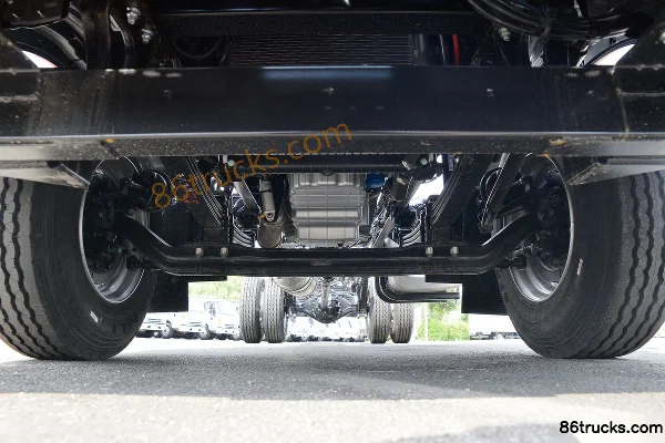 JAC Gallop A5L III Medium Truck 200hp 4X2(6 wheels) 7.8m box cargo truck Chassis (1) | 86Trucks