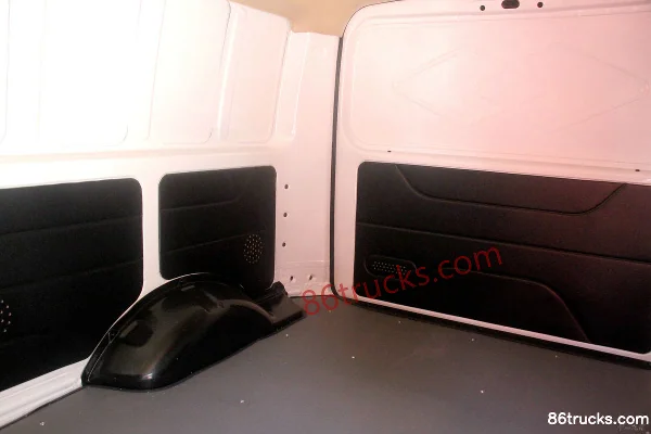 Ruichi EC35II 2.6T 2-seat 4.5m electric panel van 38.7kWh Cargo Box (3) | 86Trucks