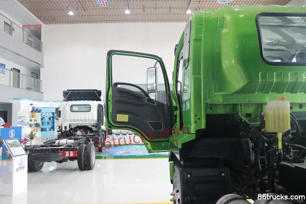 SHACMAN Commercial Vehicle Xuande X9 version composite 200 ch 4X2(6 roues) camion benne 4,2 m Cabine (1) | 86Trucks