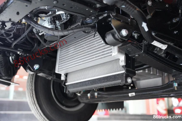JAC Kangling J5 130 hp 4X2(6 wheels) 4.15m single-row van truck (China VI) Chassis (2) | 86Trucks